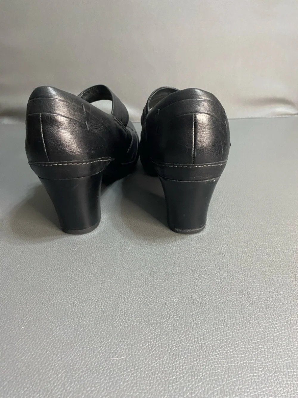 Clarks Artisan Black Mary Jane Block Heel Pumps - Picture 4 of 7